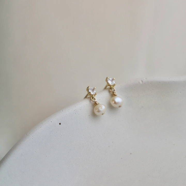 Claire Pearl Studs - Gold