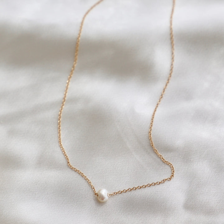 Pearl Clove Necklace - Gold