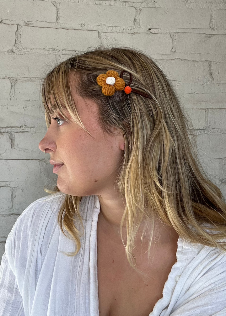 Dapper Daisy Bobby Pin - Orange